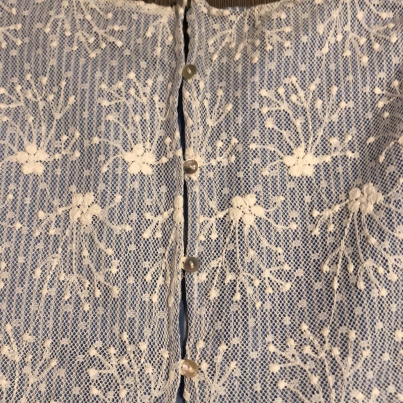 Lace and stripes top - Picture 6 of 7